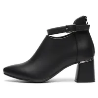 کفش پاشنه‌دار زنانه مدل آترا