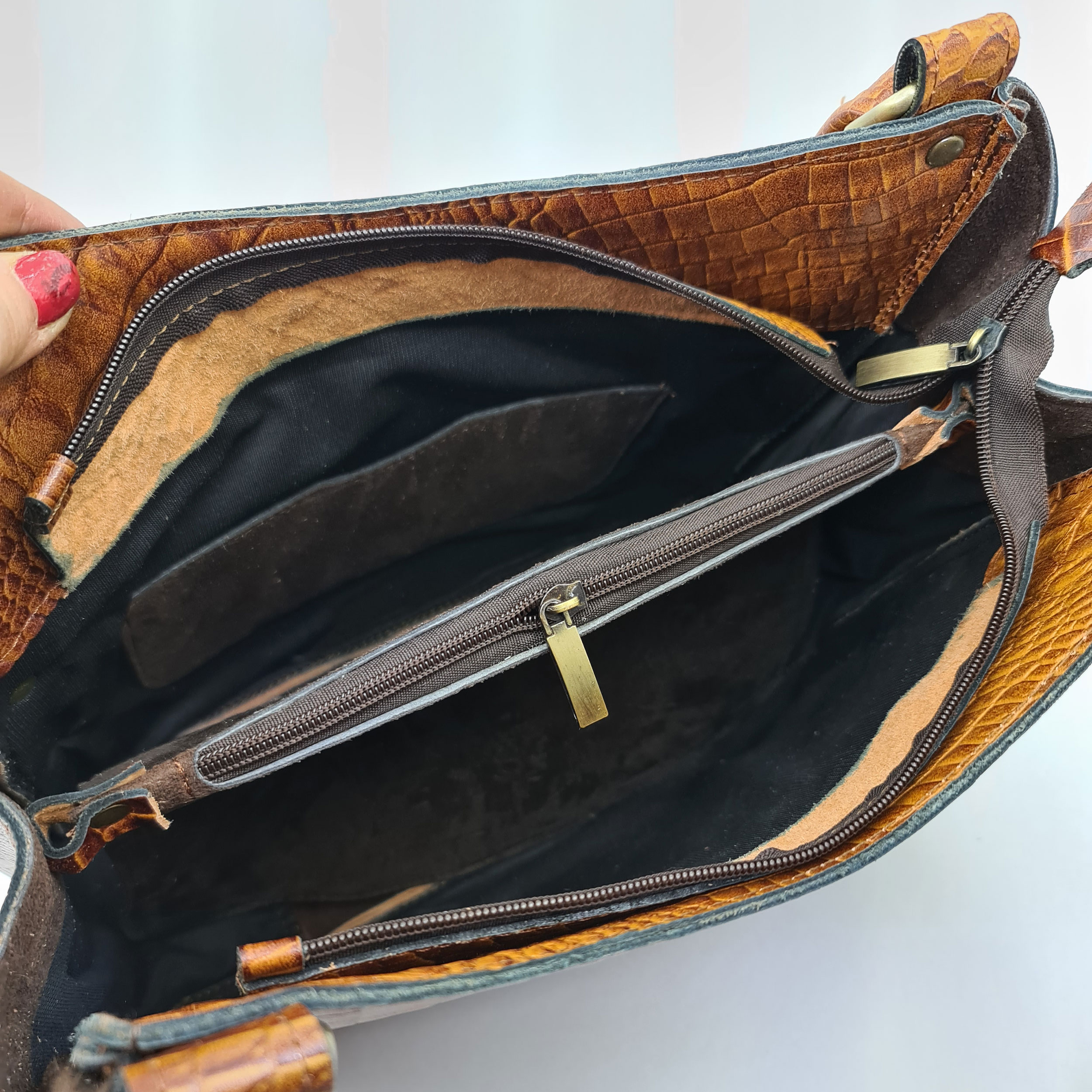 کیف دستی زنانه مدل مایا چرم طبیعی کد 550
