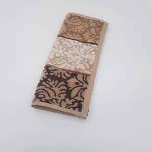 حوله دستی ازدیلک مدل emily سایز 30x50 سانتی متر