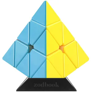 روبیک یی شنگ مدل Pyraminx301 همراه با پایه