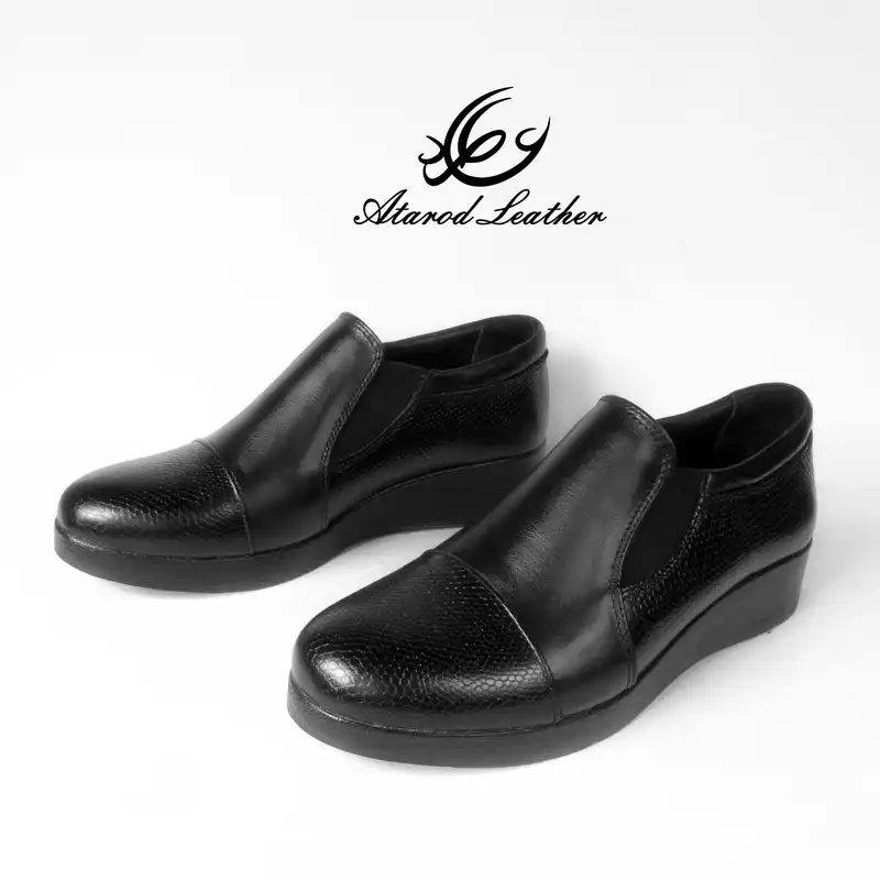 کفش طبی زنانه چرم عطارد مدل  چرم طبیعی کد SH82