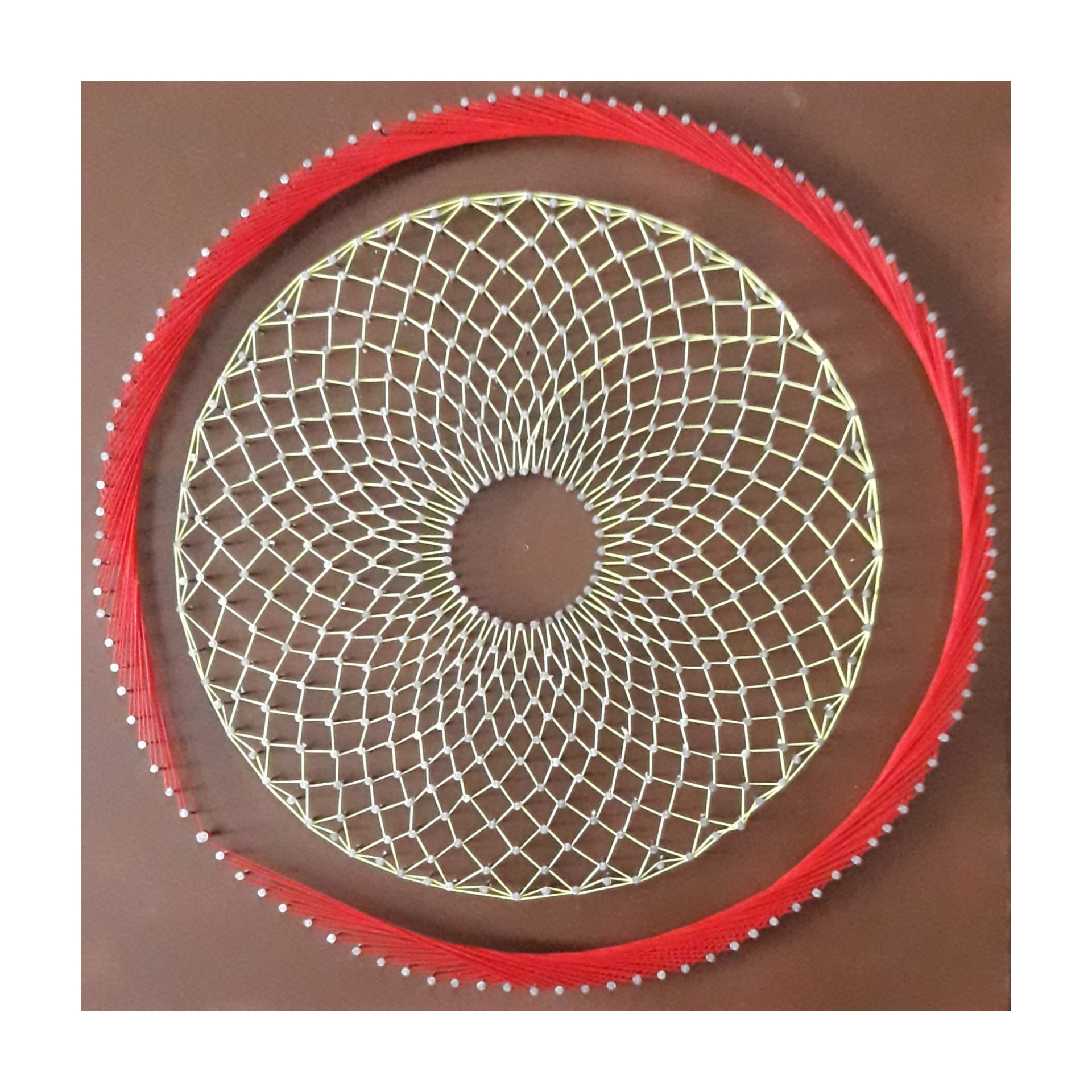 تابلو میخ و نخ طرح بی نهایت