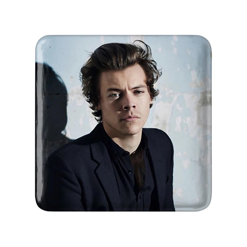 مگنت خندالو طرح هری استایلز گروه موسیقی وان دایرکشن One Direction  مدل مربعی کد 18898