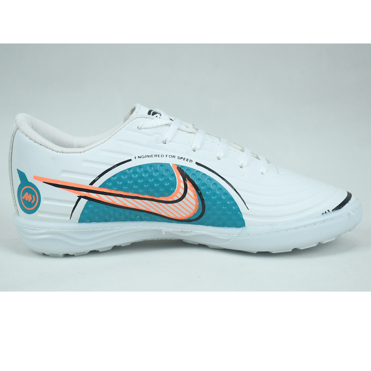 کفش فوتسال مردانه مدل مجیستا کد C-8082