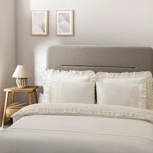 سرویس ملحفه دو نفره 6 تکه اکوکاتن مدل کینگ ADELYA CREAM