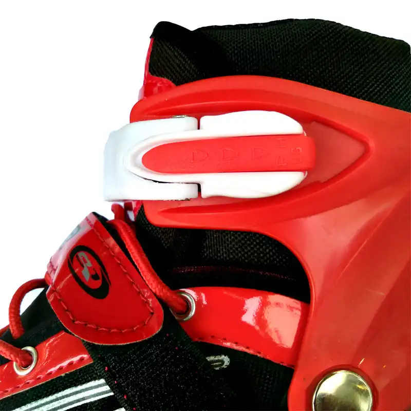 اسکیت کفشی استریت رانر مدل ۰۰۲ به همراه کلاه و لوازم ایمنی اسکیت