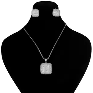 نیم ست نقره زنانه مدوکلاس کد 180327