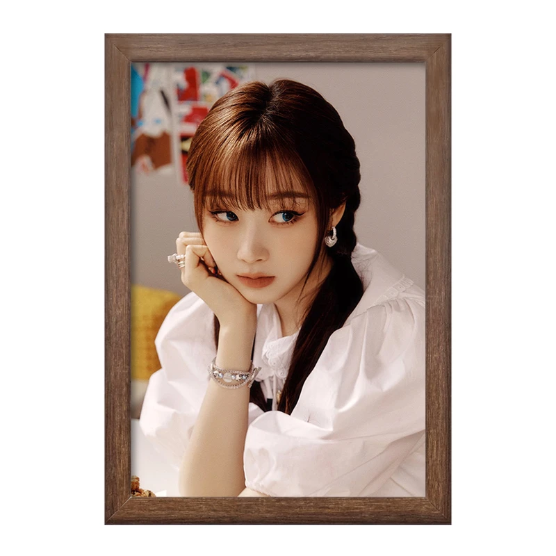 تابلو خندالو طرح جیزل گروه گروه آسپا Aespa  کد 19706