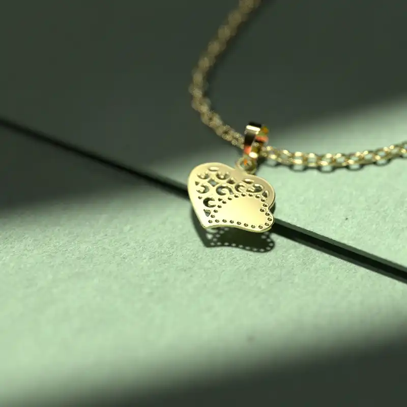 گردنبند طلا 18 عیار زنانه مدوپد مدل دختر با موهای بلند کد CA10233