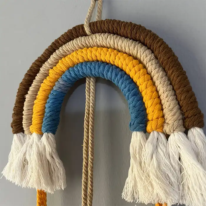 آویز بافتنی مدل مکرومه طرح رنگین کمان