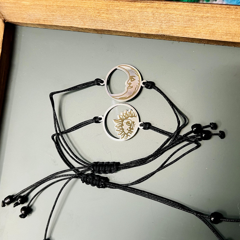 دستبند مدل خورشید و ماه مجموعه 2 عددی