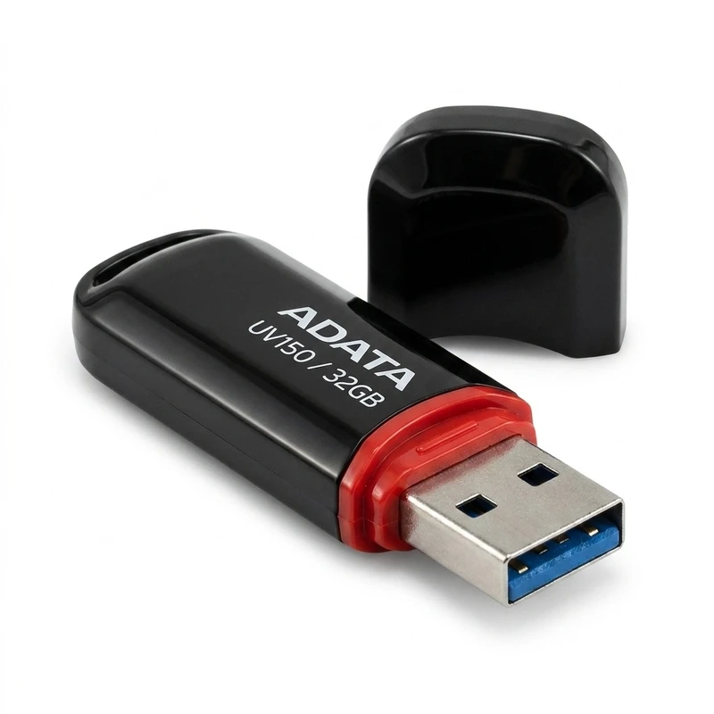 فلش مموری ای دیتا مدل UV150 ظرفیت 32 گیگابایت با رابط USB 3.2 Gen1، سرعت خواندن 90 مگابایت بر ثانیه، سرعت نوشتن 40 مگابایت بر ثانیه، طراحی درپوش‌دار و سازگار با ویندوز، مک و لینوکس
