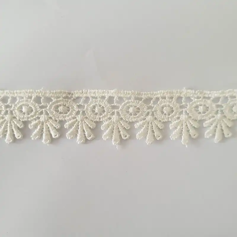 نوار یراق مدل گیپور گل رز طول دو متر