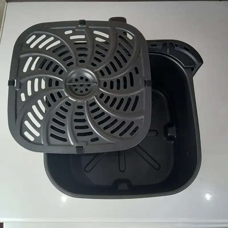 سرخ کن بدون روغن تکنو لایو مدل NORSH8