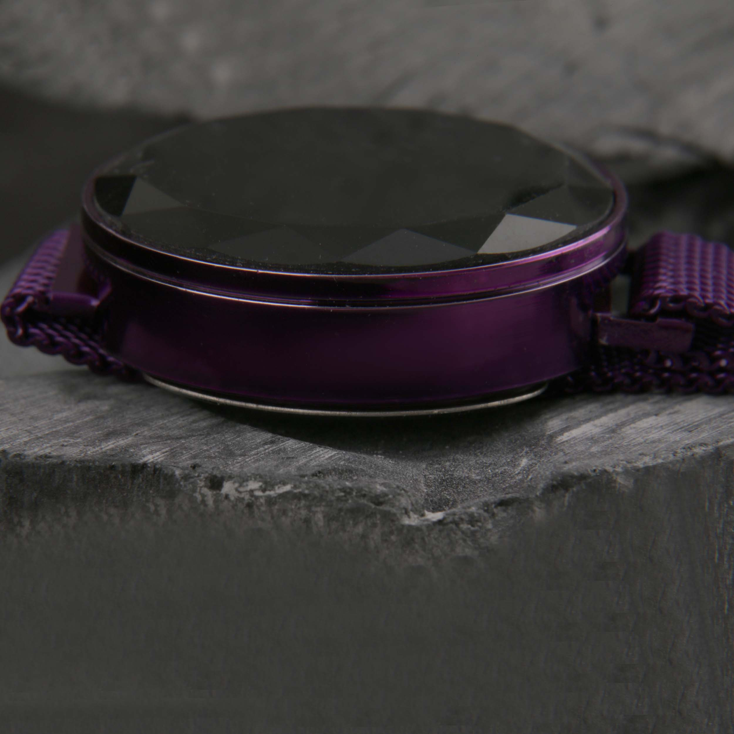 ساعت مچی دیجیتال زنانه مدل بند استیل حصیری اسپرت کد WHW_396 ساعت مچی دیجیتال زنانه مدل بند استیل حصیری اسپرت کد WHW_396