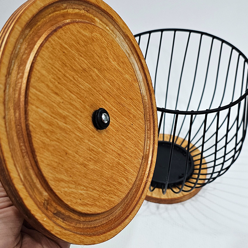 سبد گردو مدل بلوط در چوبی