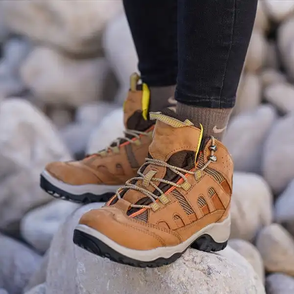 کفش کوهنوردی مردانه مدل چرم طبیعی