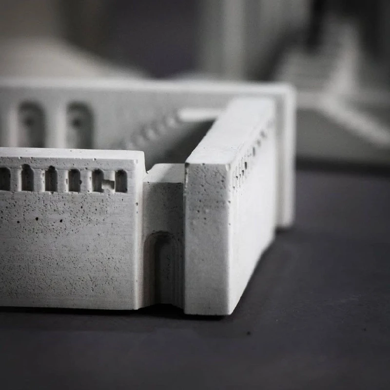 عکس شماره 3 : زیرسیگاری مدل کاربان