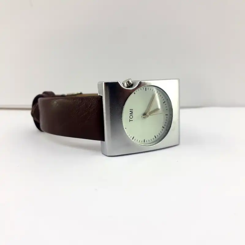 ساعت مچی عقربه ای کد 4040