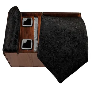 ست کراوات و دستمال جیب و دکمه سردست و گیره کراوات مردانه مدل 413F