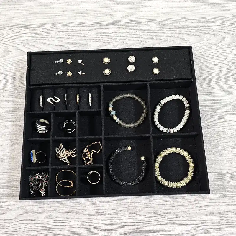 استند جواهرات مدل سینی کد B