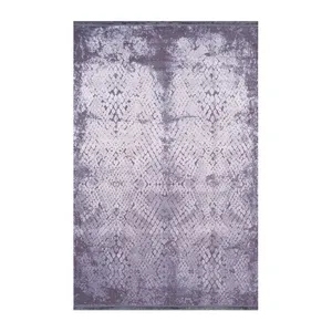 فرش ماشینی 1200 شانه فرش بهشتی زمینه بژ حاشیه طوسی-نقره ای مدل لیلیان کد 6168