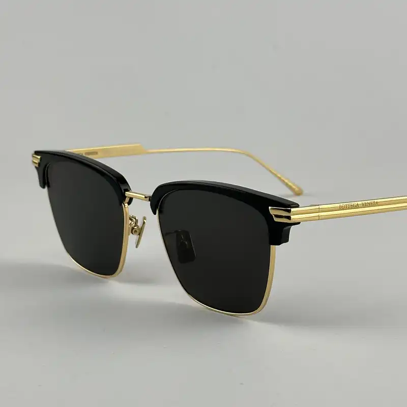 عینک آفتابی بوتگا ونتا مدل BV1007SK 001