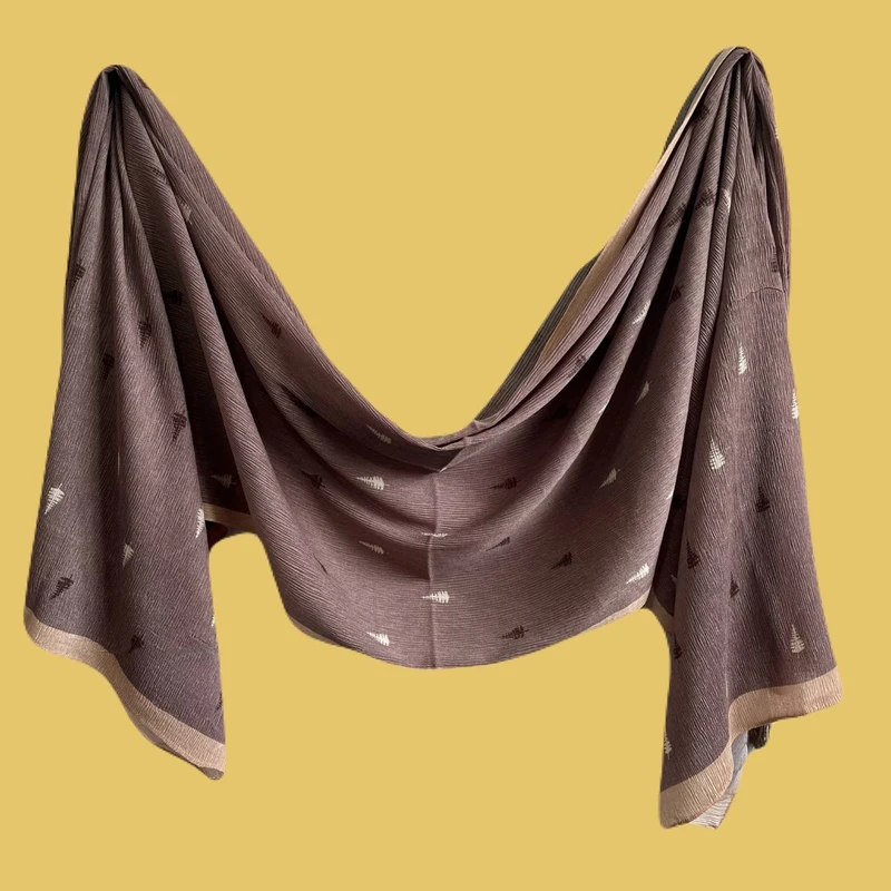 شال زنانه مدل پلیسه ریز مزونی طرح کاج کد ۰۰۱۱۰