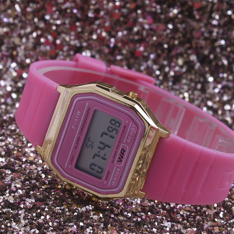 ساعت مچی دیجیتال مدل LE 16113 -SOO-T ساعت مچی دیجیتال مدل LE 16113 -SOO-T