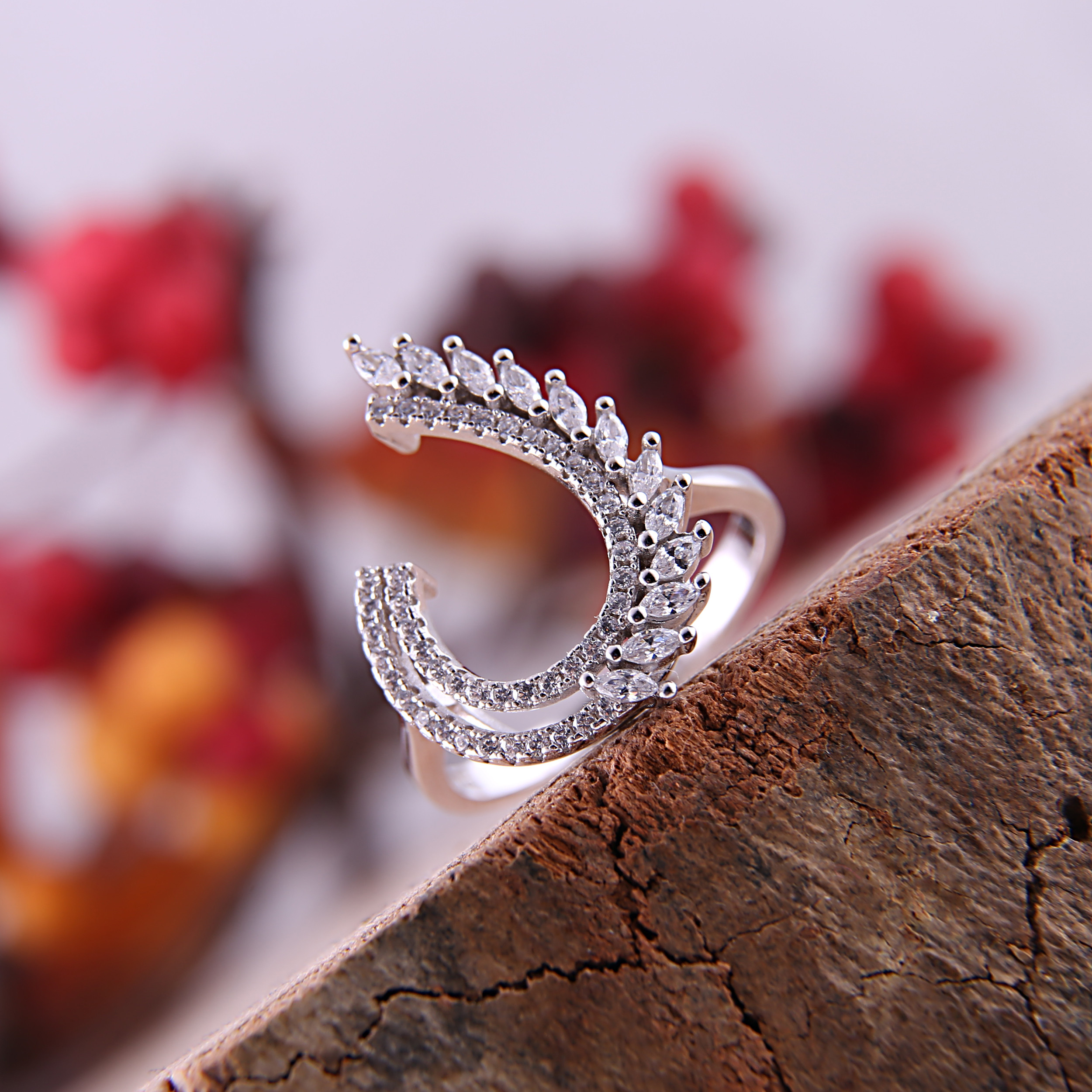 انگشتر نقره زنانه مدل اشکی کد FR0043 انگشتر نقره زنانه مدل اشکی کد FR0043