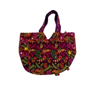 کیف سنتی رودوشی زنانه مدل سوزندوزی کد A-110