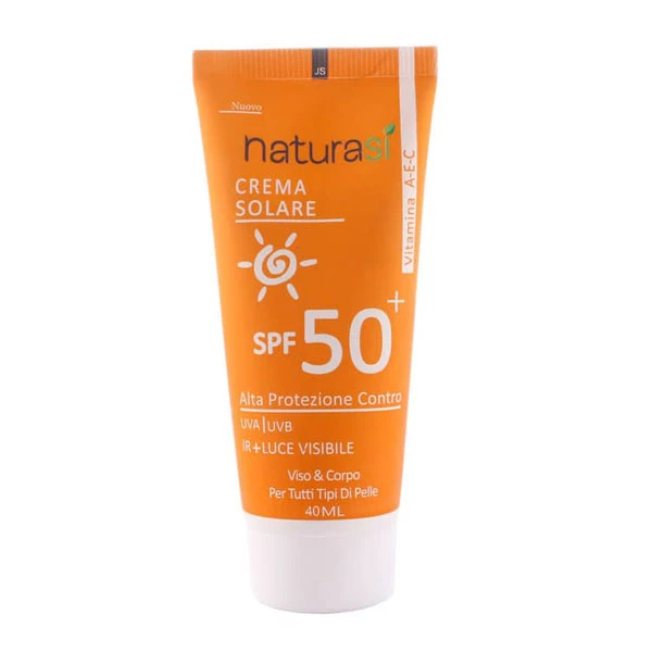 کرم ضد آفتاب بی‌رنگ دست و صورت ناتوراسی SPF 50 مدل فیوژن واتر محافظ UVA ،UVB و IR ، مناسب برای انواع پوست حجم 40 میلی‌لیتر