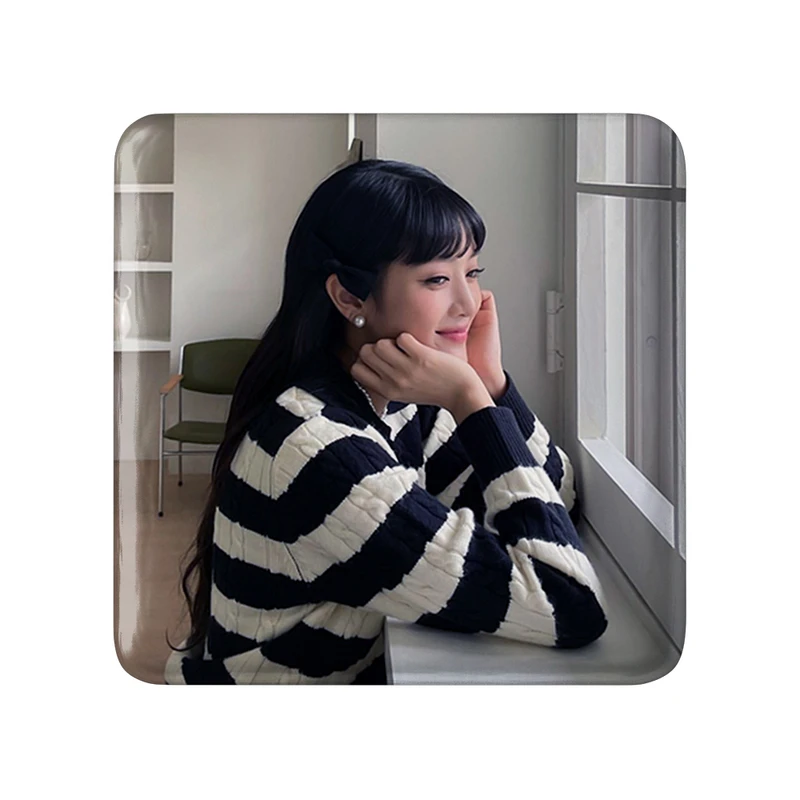 مگنت خندالو طرح مینی گروه جی آیدل GIdle  مدل مربعی کد 19533