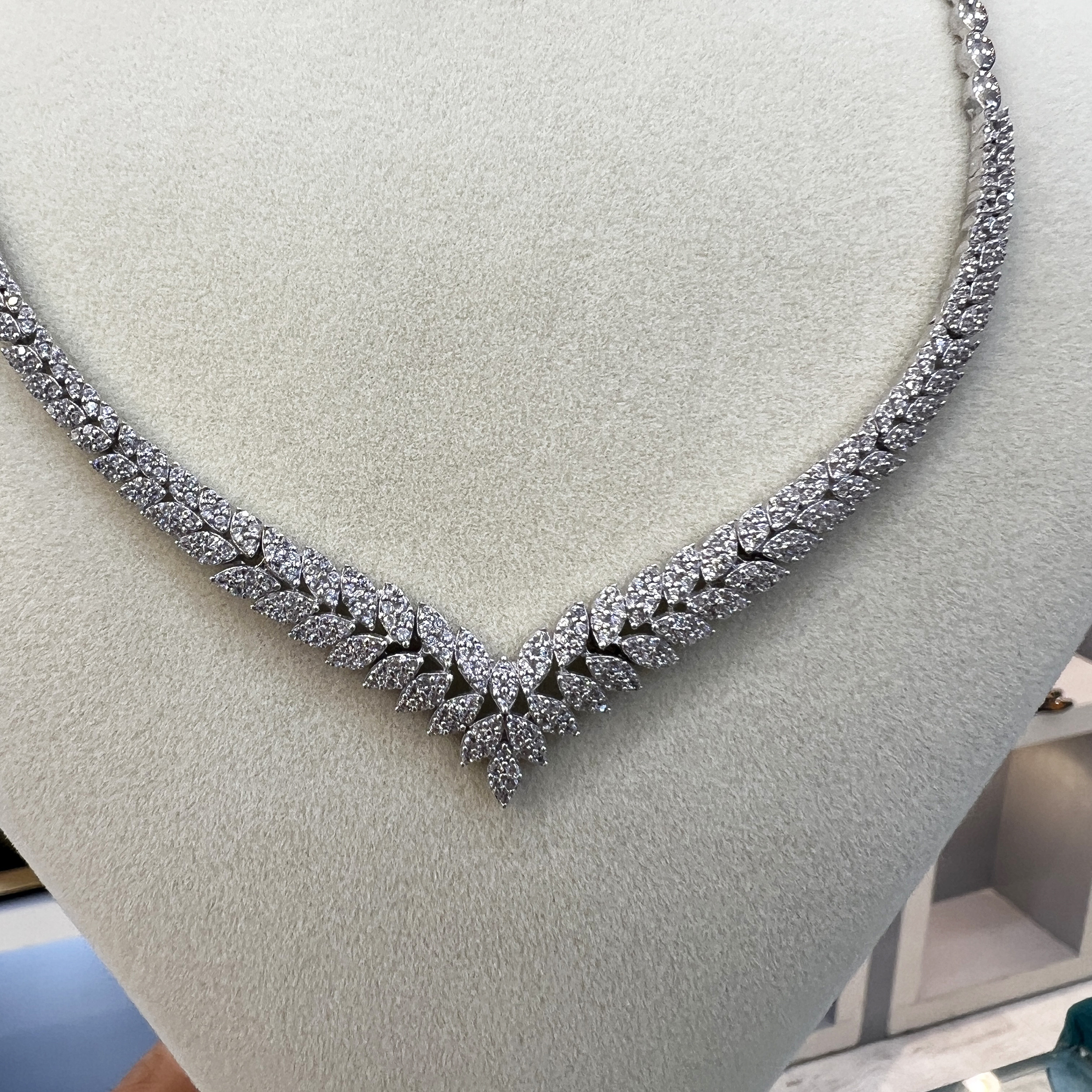 ست نقره زنانه مدل سوپر لوکس جواهری مزین به روکش طلای 34-531