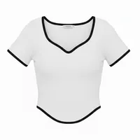 کراپ&zwnj;تاپ زنانه مدل یقه دلبری نوار دوزی Luxurious