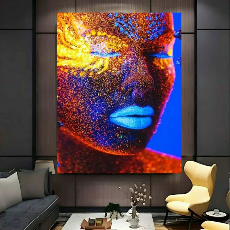 استیکر طرح آرایشگاه زنانه مدل چهره نورانی کد BK24929