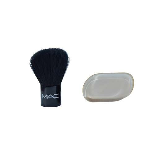 برس آرایشی گونه مدل 8319 به همراه پد سیلیکونی پنکک مدل 2Side بسته 2 عددی