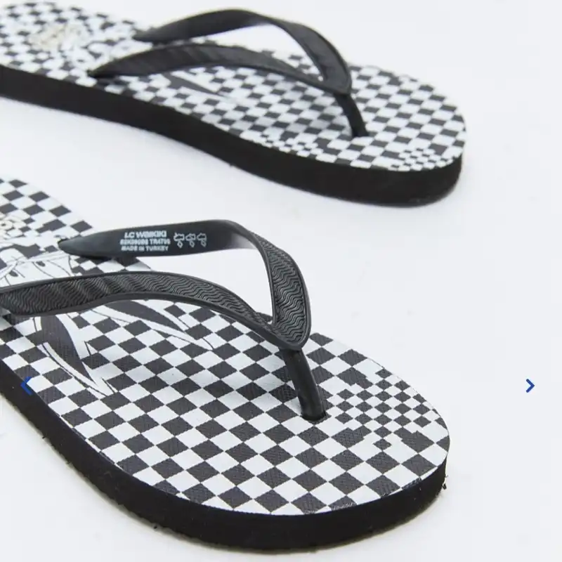 دمپایی لاانگشتی زنانه ال سی وایکیکی مدل طبی شطرنجی