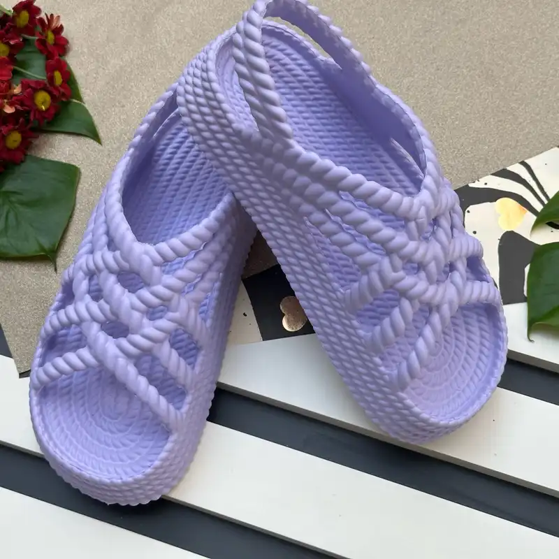 صندل ساحلی زنانه پاپا مدل کارن