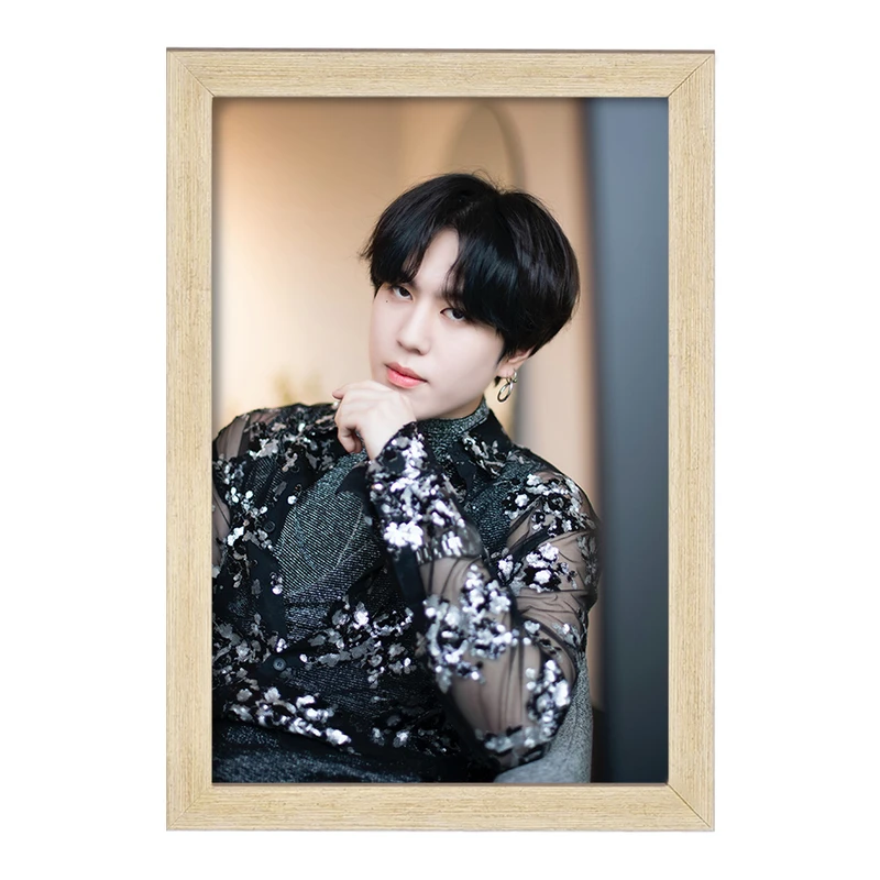 تابلو خندالو مدل یوگیوم گروه گات سون GOT7  کد 11652