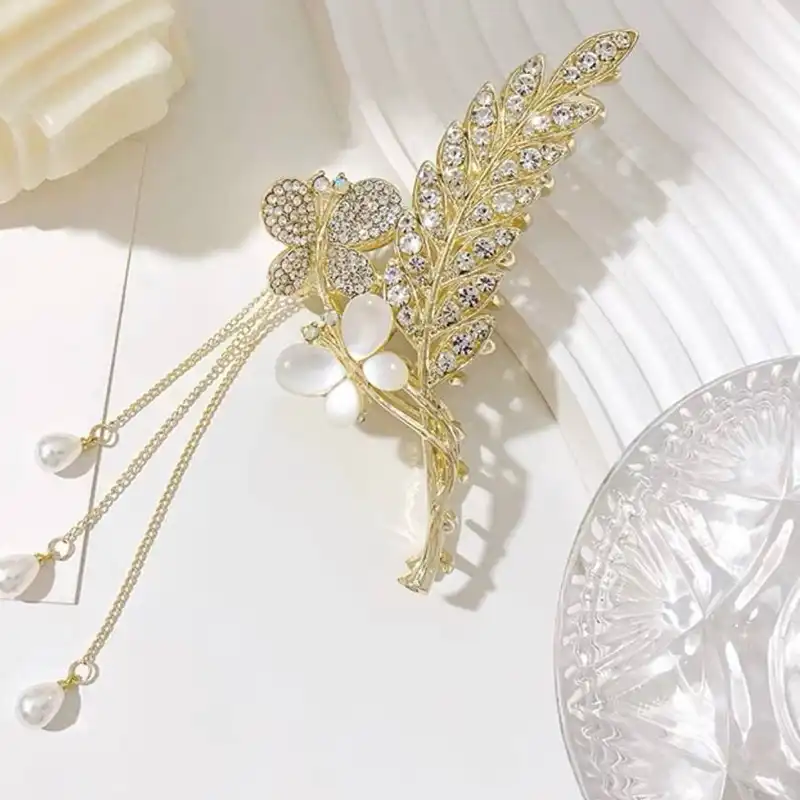 کلیپس مو زنانه مدل خوشه گندم دسته پروانه ای آویزدار