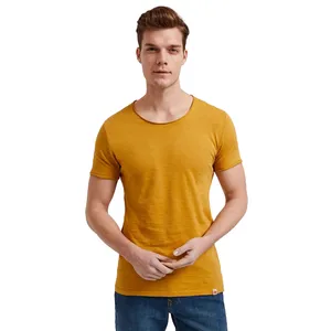 تی شرت آستین کوتاه مردانه لی کوپر مدل MUST2