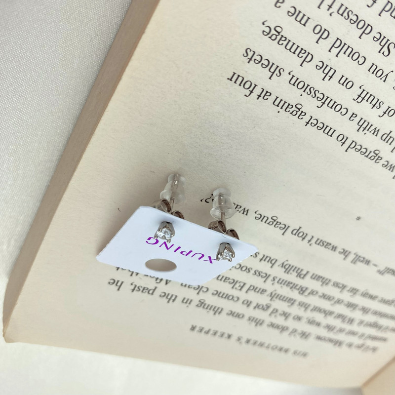 گوشواره زنانه ژوپینگ مدل تک نگین کد E4456 گوشواره زنانه ژوپینگ مدل تک نگین کد E4456