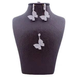 نیم ست نقره زنانه مدل پروانه کد AMT_N105