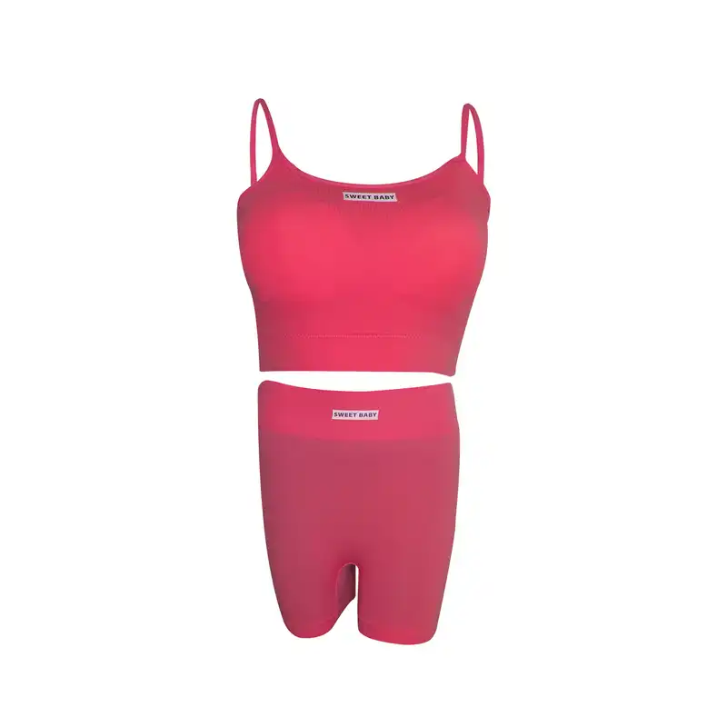 ست نیم تنه و شلوارک ورزشی زنانه مدل سیملس پددار رنگ قرمز