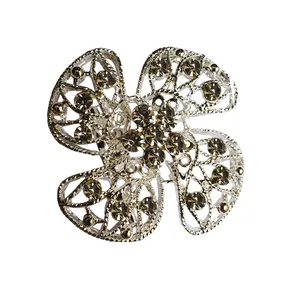 گل سینه زنانه کد 47