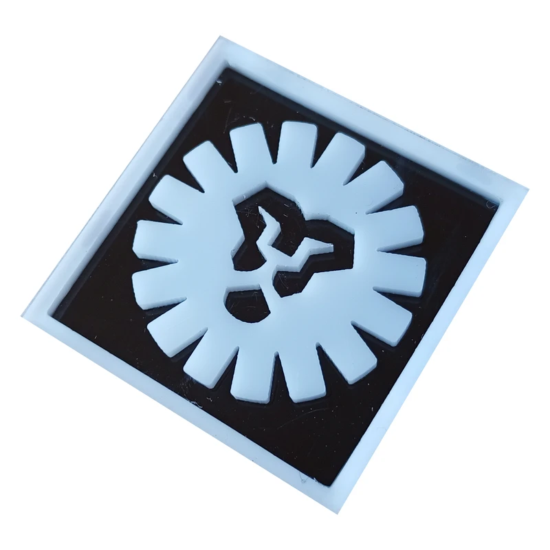 آرم درب موتور مدل LION FACE-BLACK مناسب برای پژو پارس