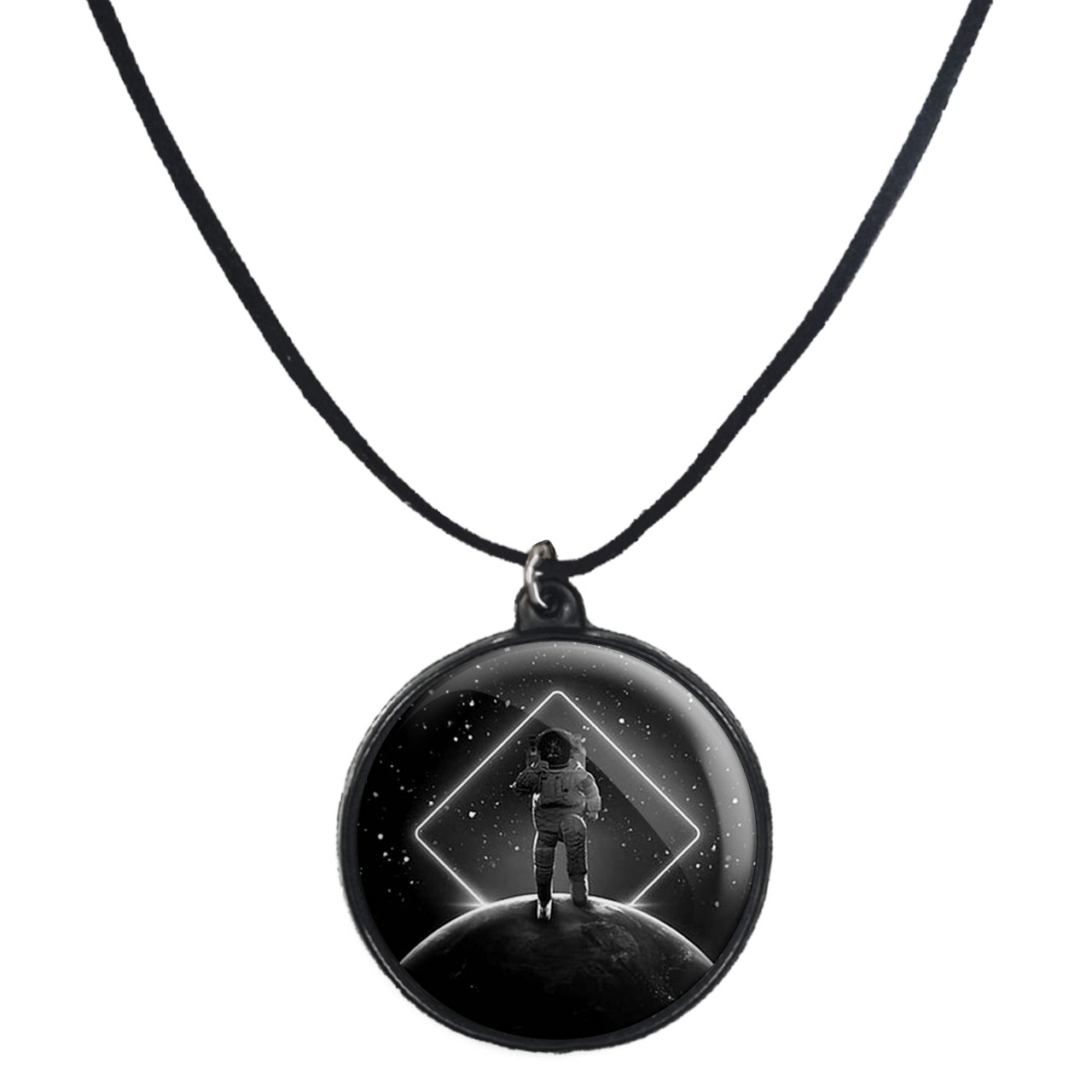 گردنبند پرمانه طرح فضانورد کد pmb.10376 مدل دو طرفه