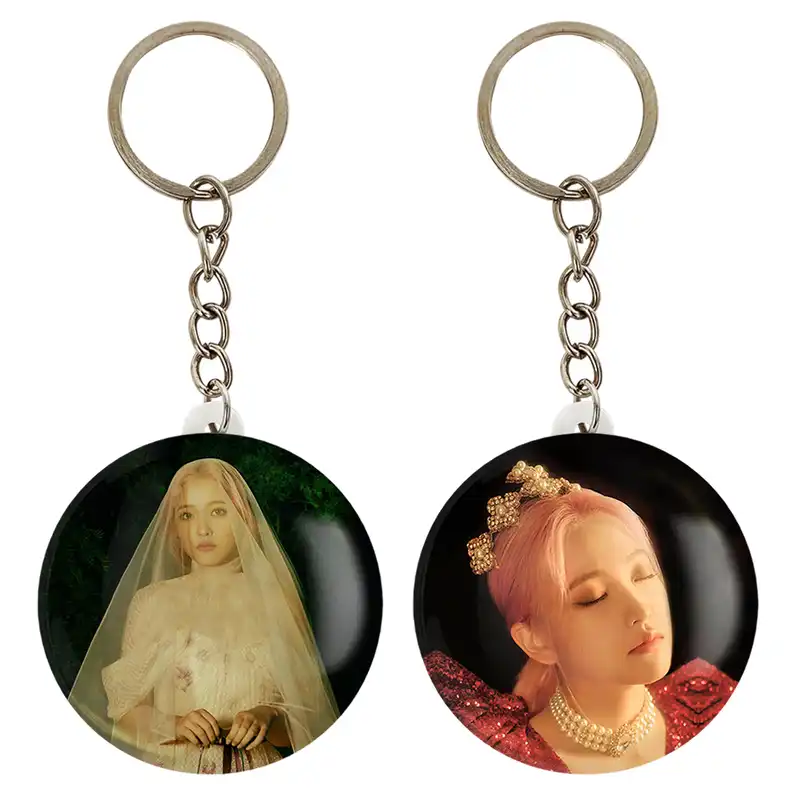 جاکلیدی خندالو مدل یری گروه رد ولوت Red Velvet کد 1959119595 مجموعه 2 عددی