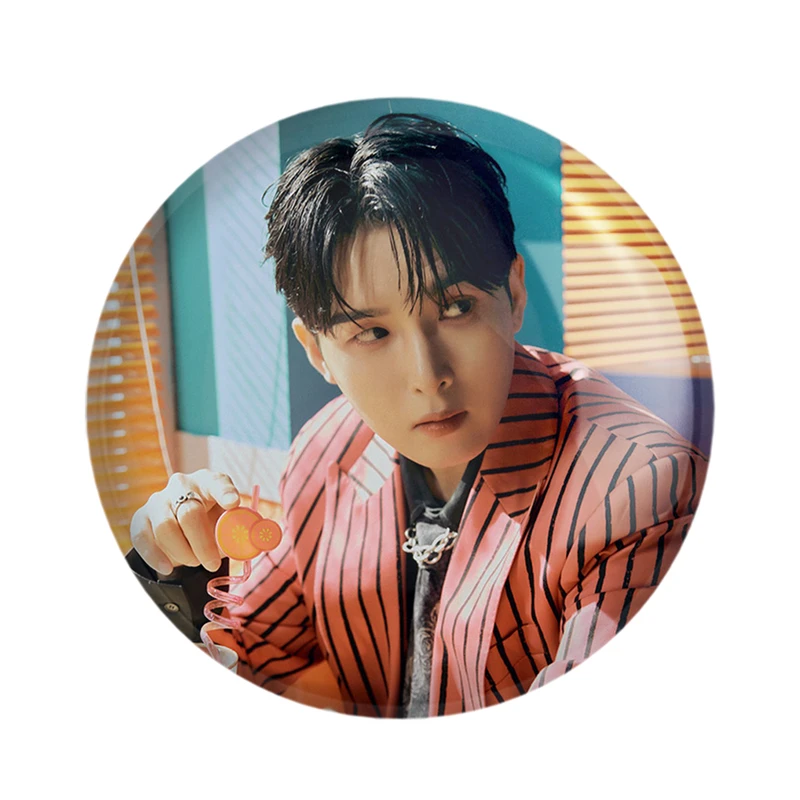 مگنت خندالو مدل ریووک گروه سوپر جونیور Super Junior  کد 21411